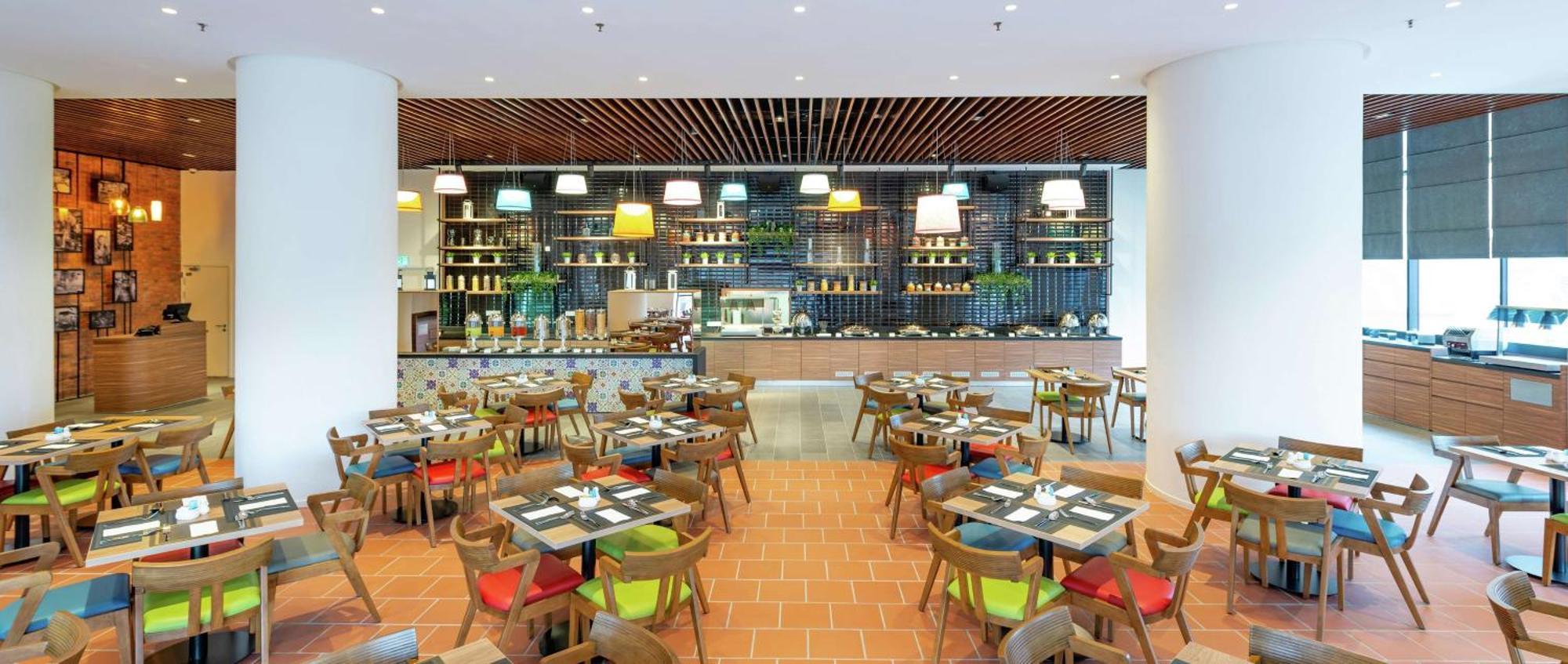 Hilton Garden Inn Kuala Lumpur - South Exterior foto